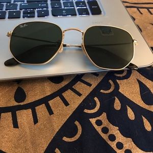 Ray ban hexagonal flat lens
